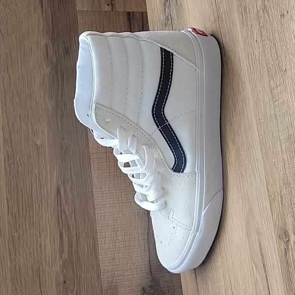 Van's SK8-Hi Brand new in the box authentic uper leather and textile. - Picture 9 of 13